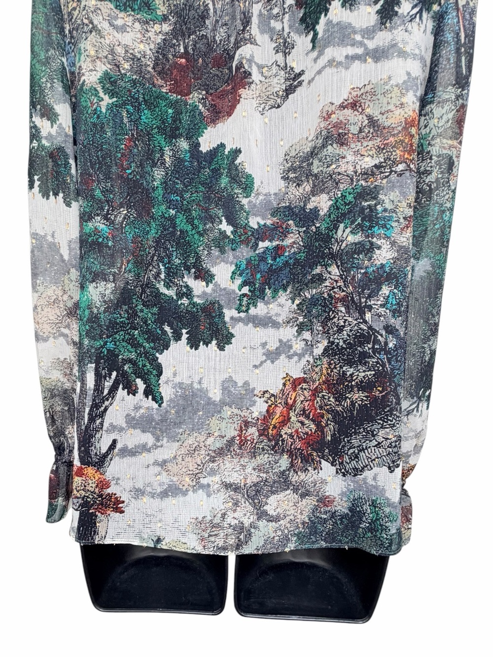White House Black Market M Scenic Toile Print Sheer Blouse Ruffle Cuff - Picture 10 of 15